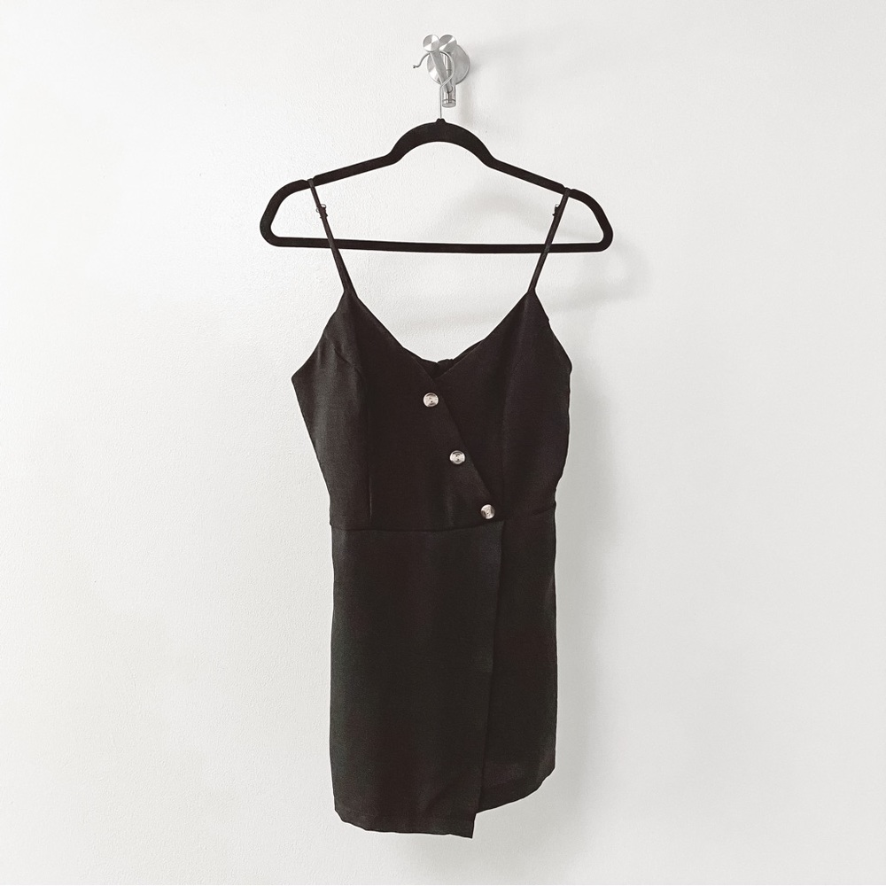 White Birch Summer Casual Chic Open Tie‎ Back Button Detail Front Romper